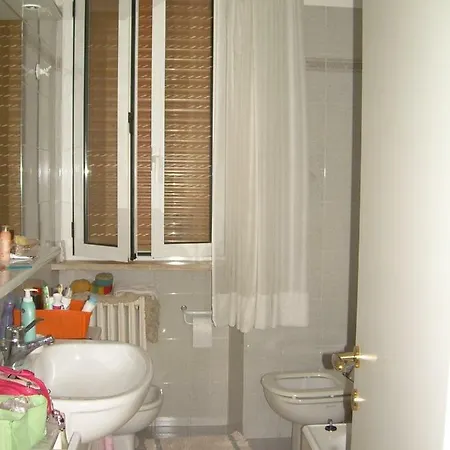 Condominio Via Manzoni,11 *